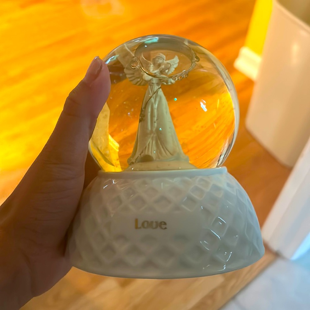 Vintage Angel snow glob